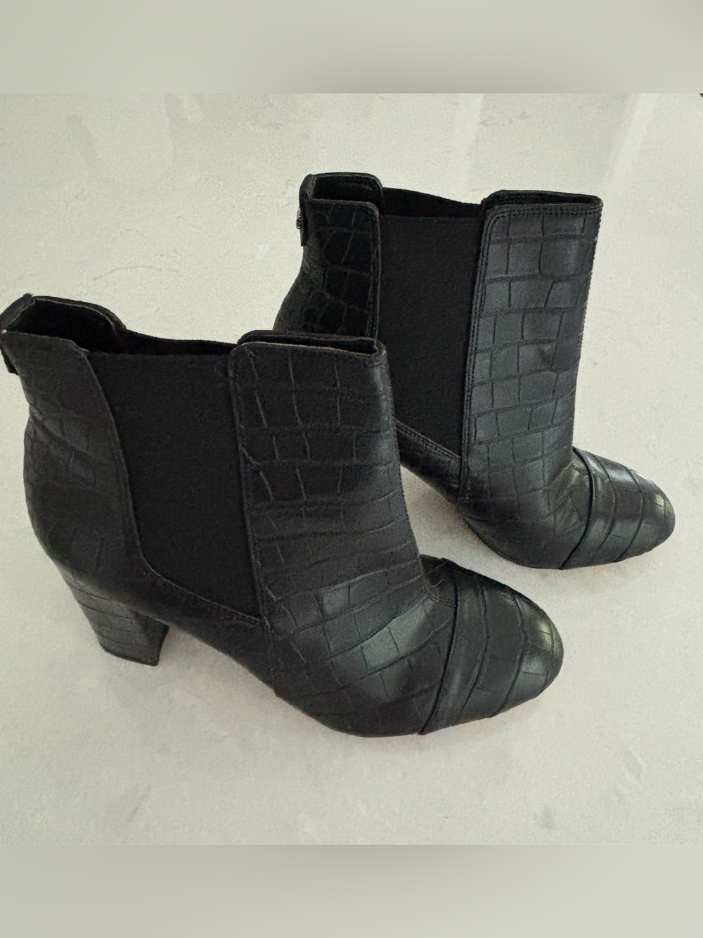 Sam Edelman Black Croc Embossed Chelsea Ankle Boots Size 10